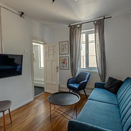 First Hostel Bucur 21 Бухарест Экстерьер фото