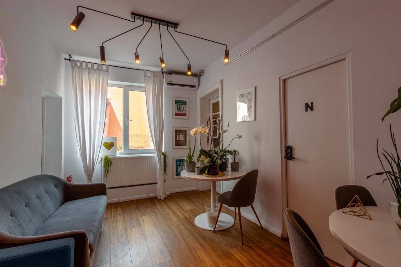 First Hostel Bucur 21 Бухарест Экстерьер фото
